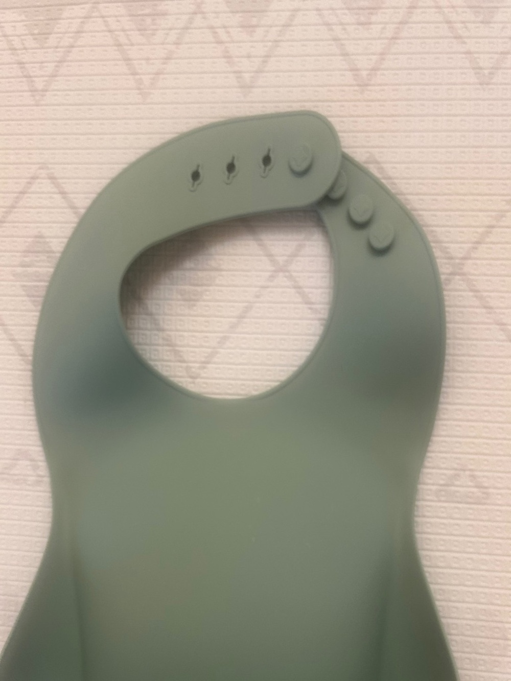 Mushie silicone baby bib